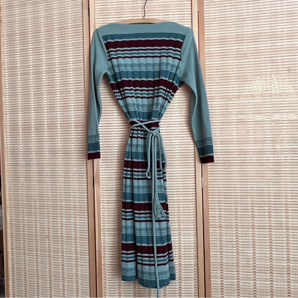 Vintage knit dress